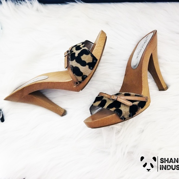 Dolce & Gabbana Shoes - SOLD Dolce & Gabbana Leopard Heels Lavish Size 7